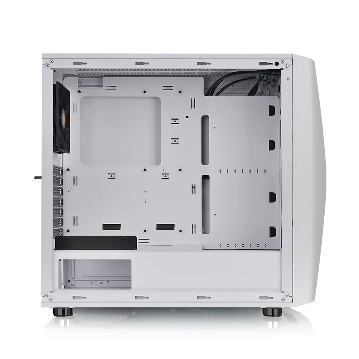 Commander C34 TG Snow ARGB Edition - Image 5