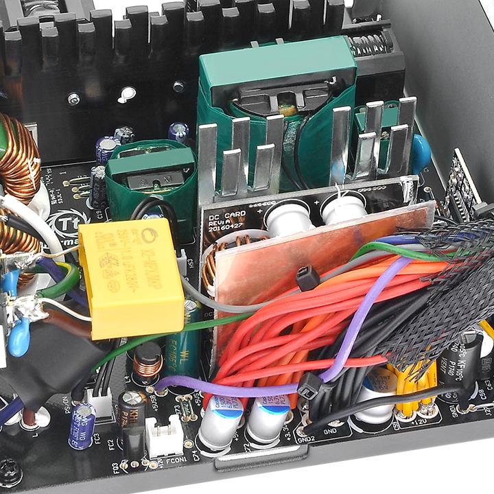 Thermaltake Toughpower GX1 600W Gold - Image 8
