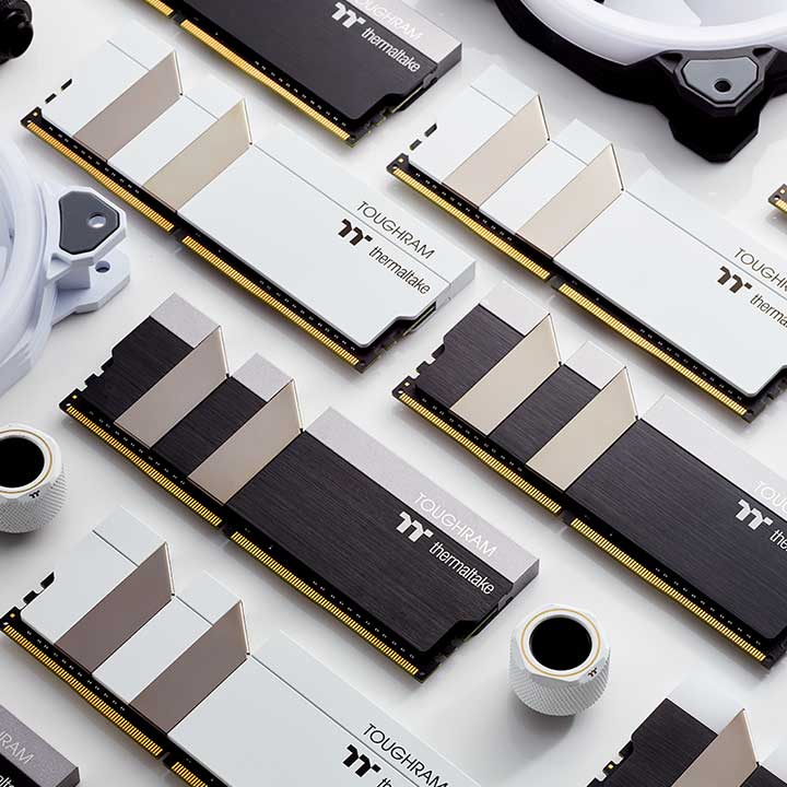 TOUGHRAM Memory White DDR4 4000MHz 16GB (8GB x 2) - Image 6