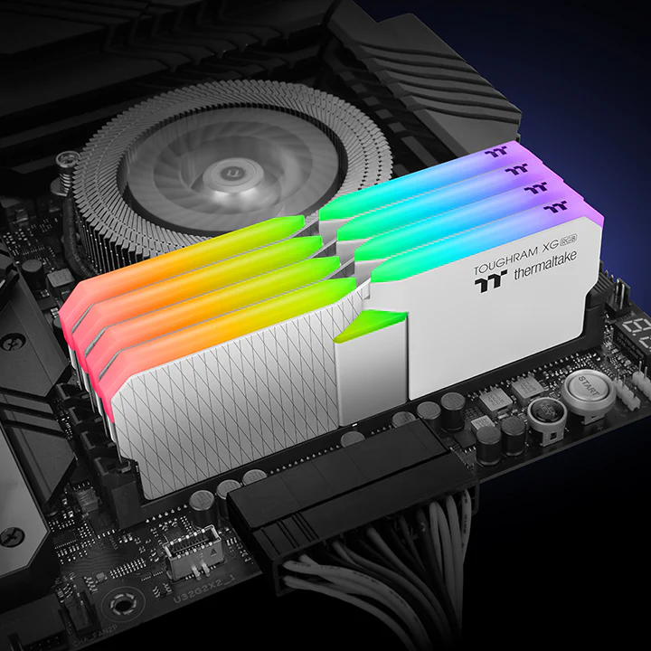 TOUGHRAM XG RGB Memory DDR4 3600MHz 16GB (8GB x2)-White - Image 5