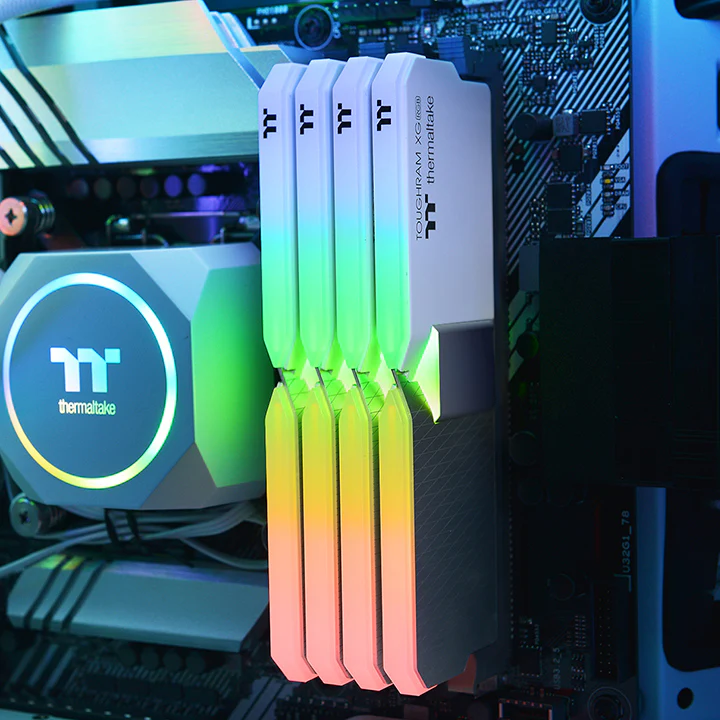 TOUGHRAM XG RGB Memory DDR4 3600MHz 16GB (8GB x2)-White - Image 6